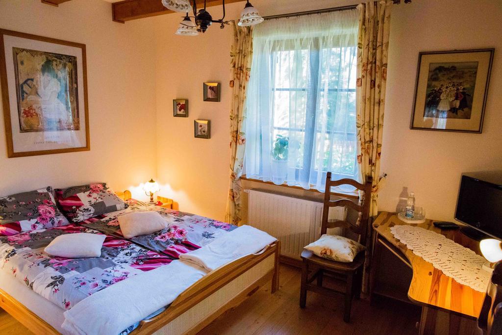 Piwniczna-Zdroj Willa Nad Popradem Bed & Breakfast エクステリア 写真